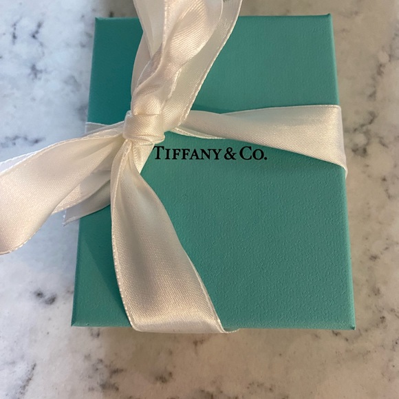 Tiffany bag and box with ribbon - Picture 2 of 5